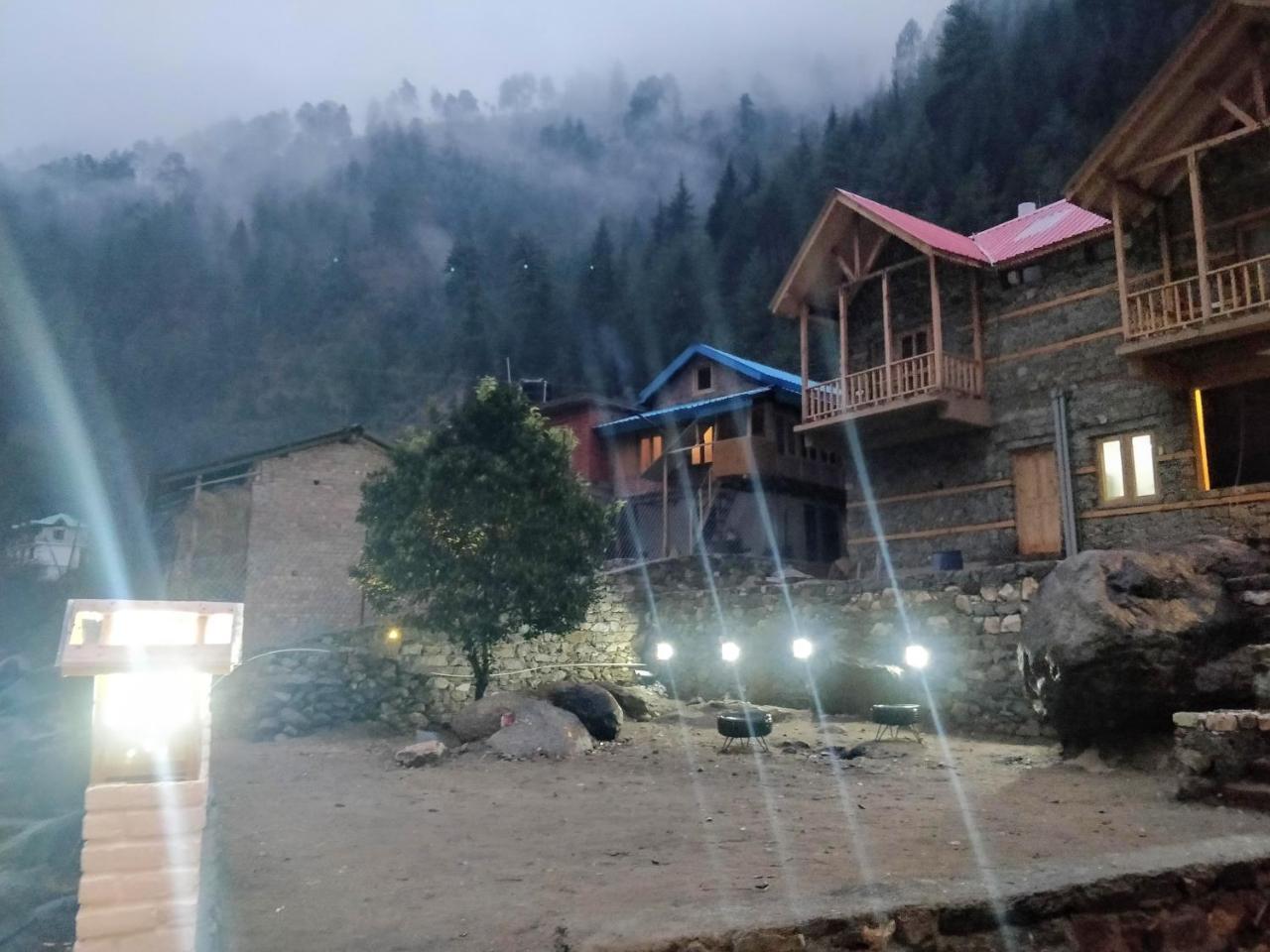 Offbeat Abodes - Tirthan Valley Banjār 외부 사진
